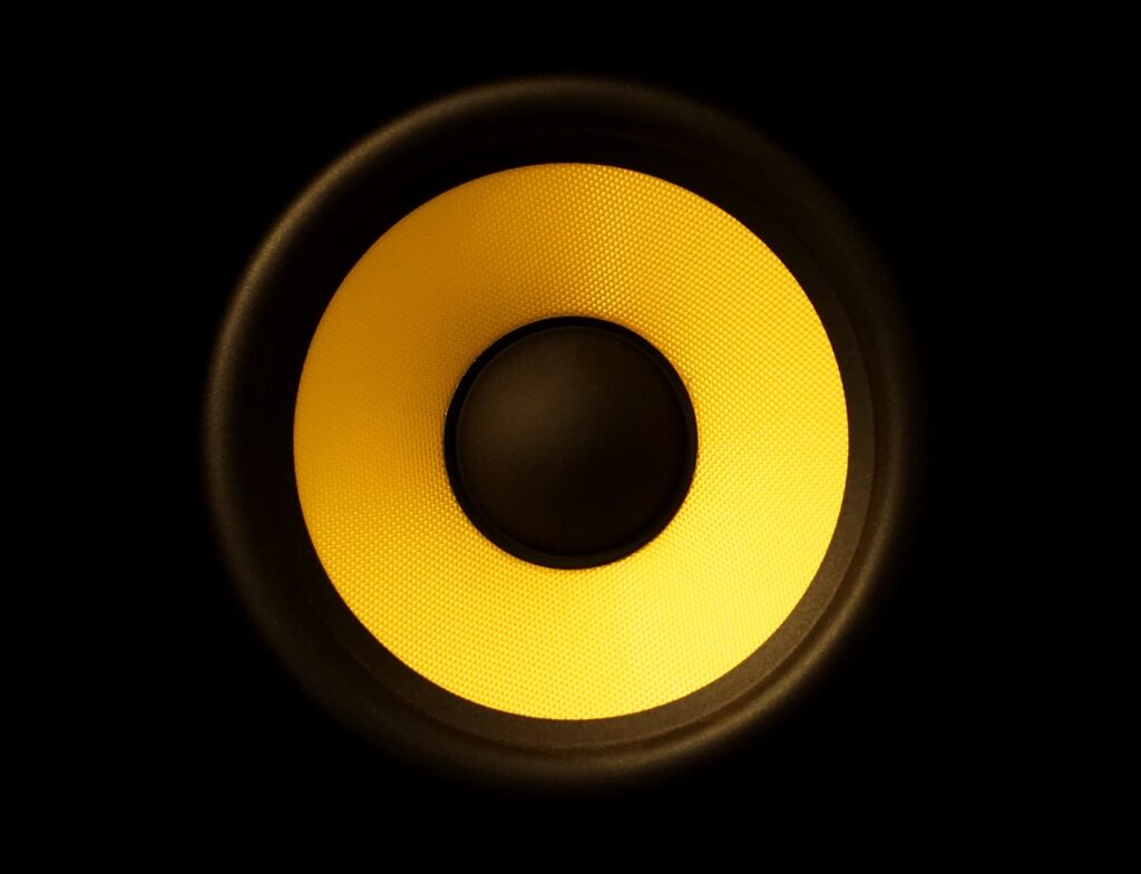 How to Set Up Multi-Room Audio with Smart Speakers How to Set Up Multi-Room Audio with Smart Speakers